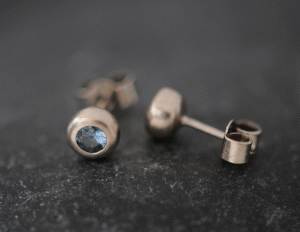 Montana-blue-sapphire-stud-earrings-in-18K-white-gold