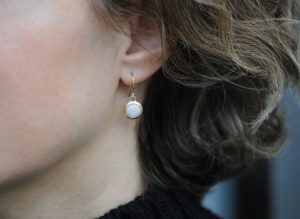 opal-8mm-cabs18K-y-gold-earrings