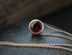 red garnet cup pendant in 18K rose gold