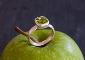 cushion-peridot-ring