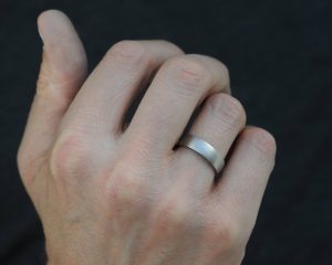 6mm platinum mans band