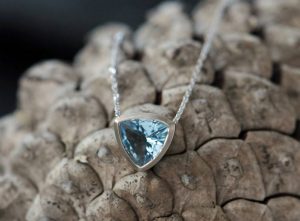 aquamarine trillion necklace 18K white gold