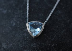 aquamarine trillion necklace 18K white gold