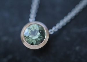 green sapphire 7mm cup necklace in 18K rose gold and white gold chain