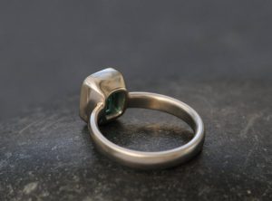 emerald cut 6 x 8 emerald ring in platinum