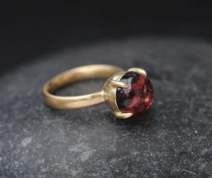 pink tourmaline 10mm cab ring 18K yellow gold