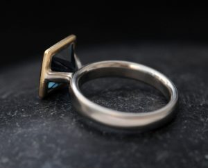 London blue topaz 8mm princess cut mixed metal ring reverse