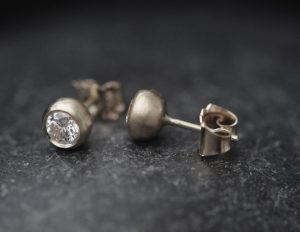diamond-fat-bezel-stud-earrings-18K-white-gold