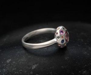 pink-tourmaline-ring-with-sapphires-in-silver-reverse