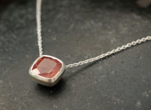 sunstone-8mm-cushion-cut-silver-necklace.-side