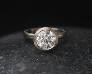 3-carat-lab-diamond-ring-18K-white-gold