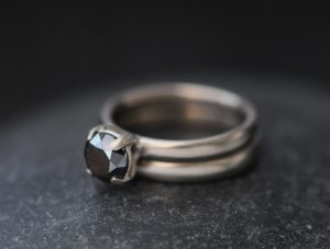 black diamond claw ring 18K WG
