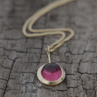 pink-tourmaline-8mm-cab-necklace-in18K-gold