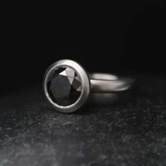 black diamond 9mm halo ring in platinum