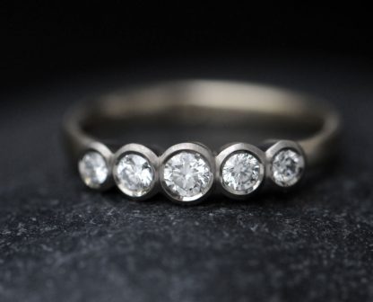 5-diamond-ring-in-18K-white-gold
