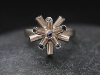 particle collision ring small with blue sapphires 18K white gold