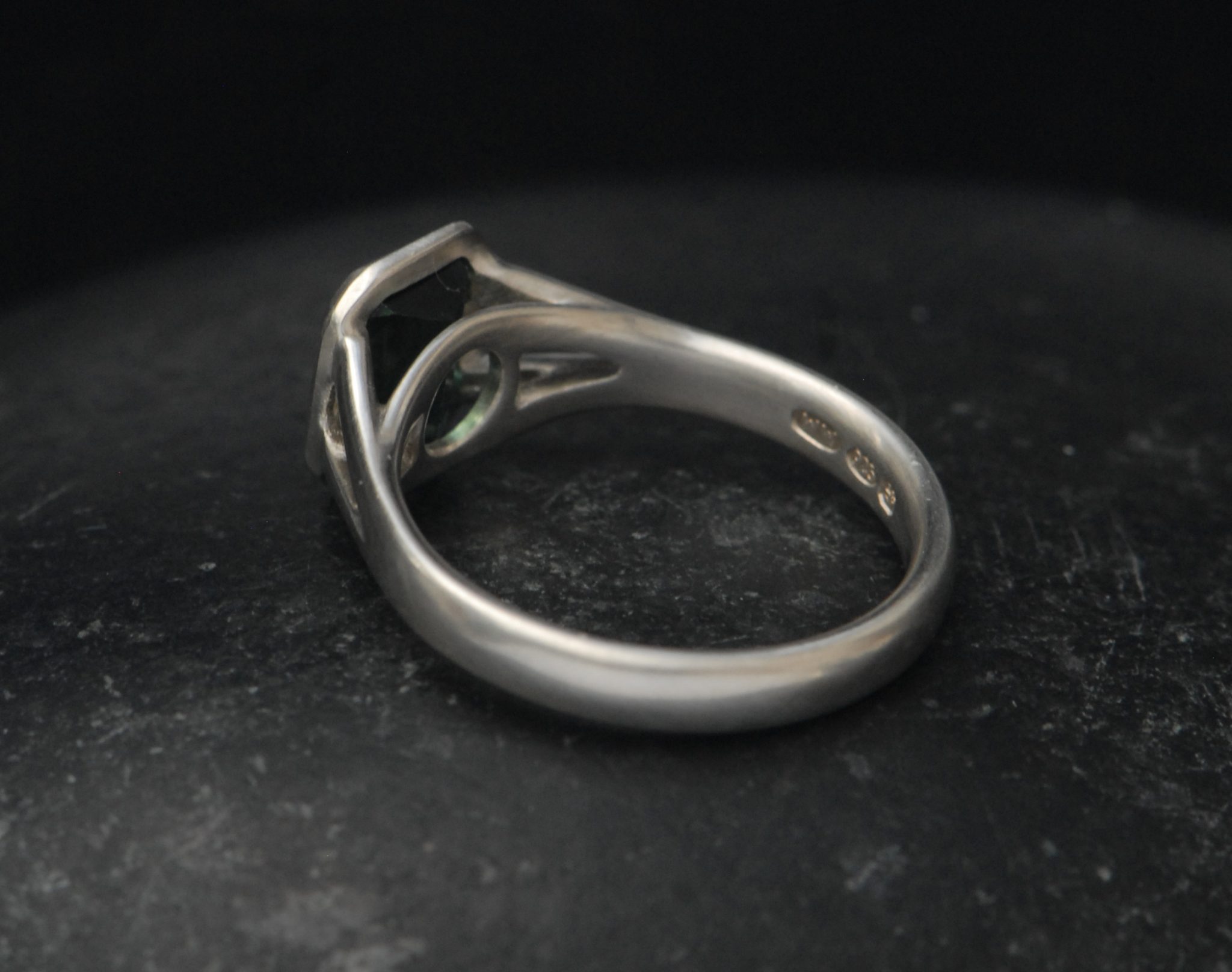 green tourmaline octagon cut split shank ring in silver reverse