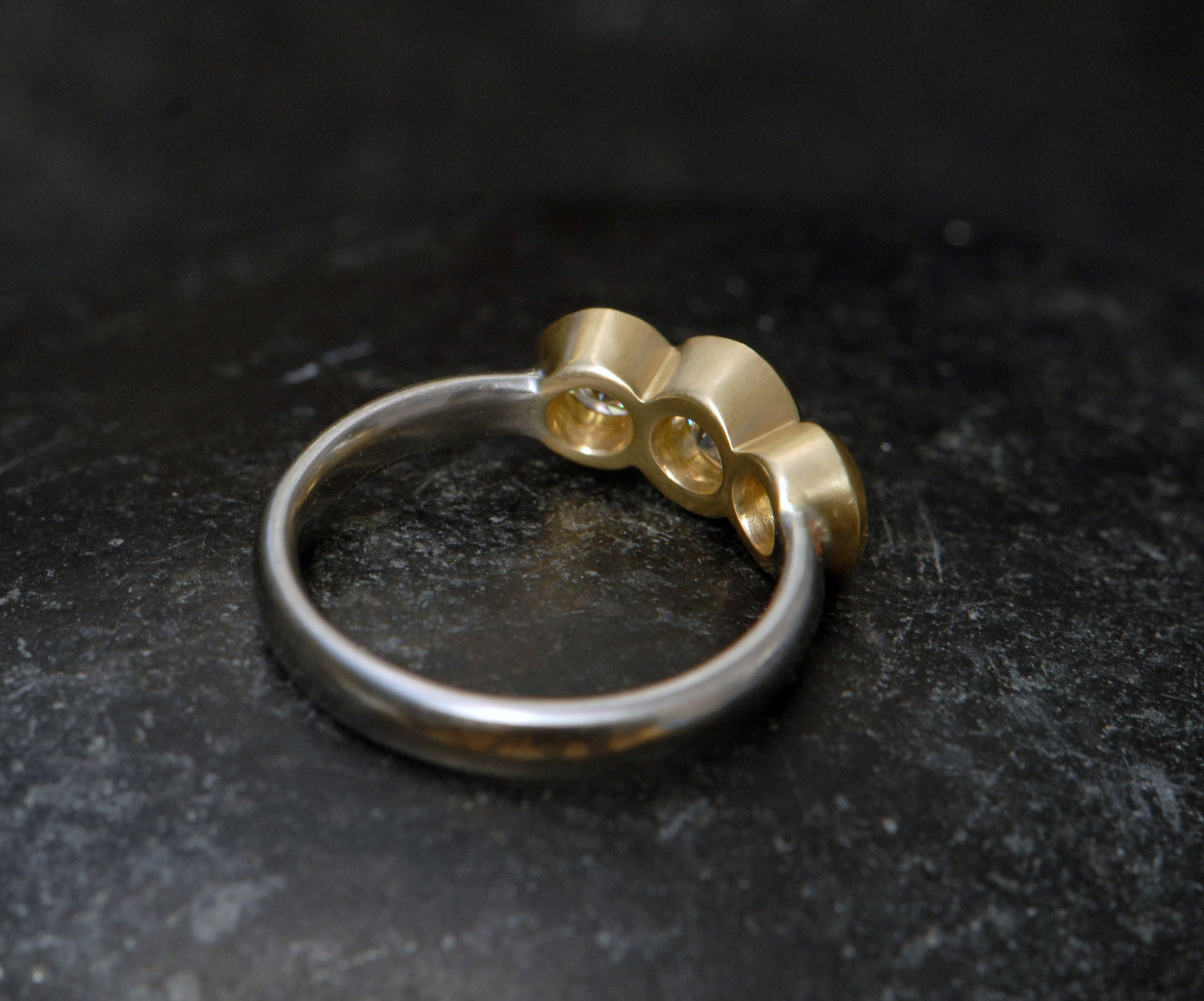 Lab-diamond-3-stone-mixed-metal-ring-18K-and-silver-reverse-side