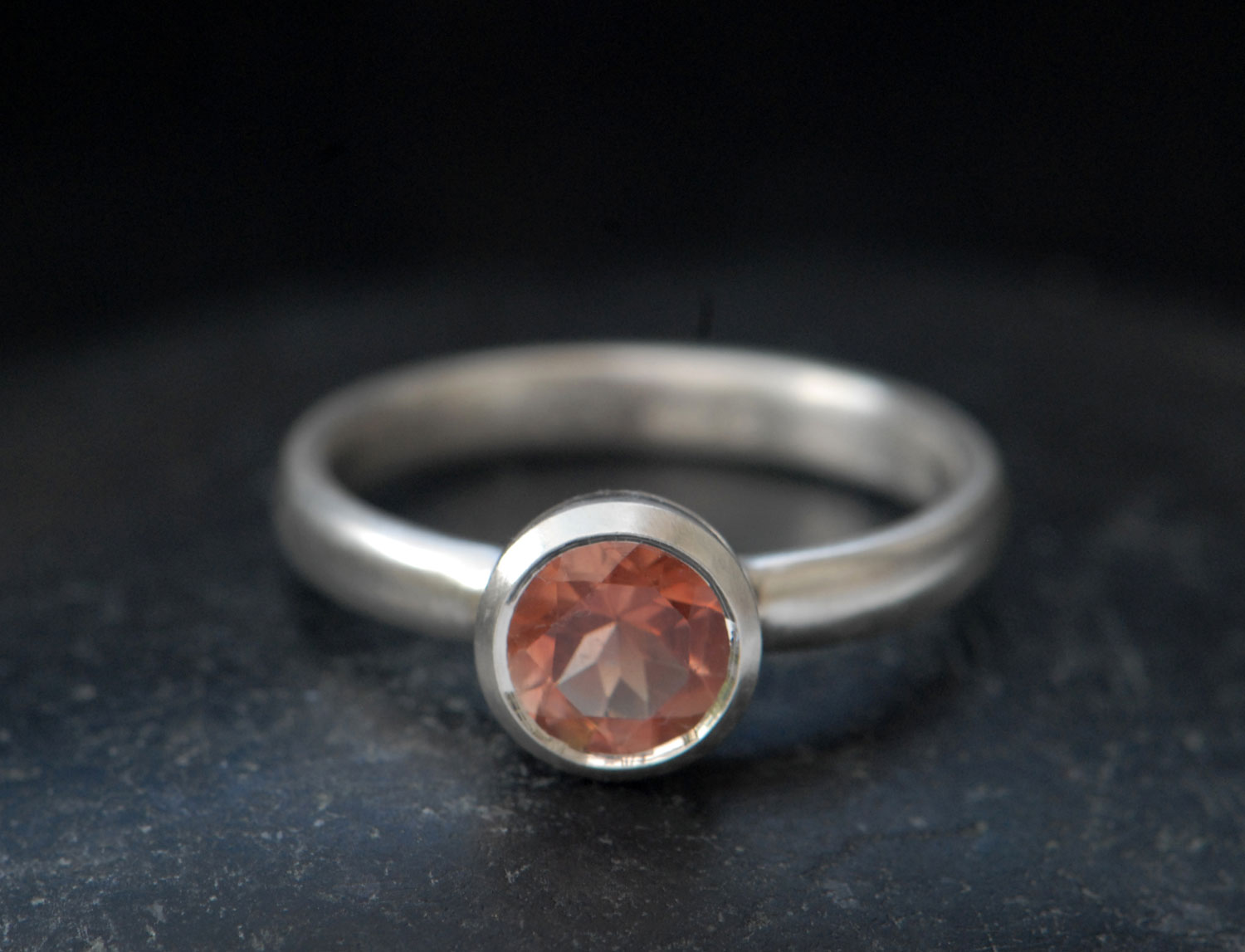 sunstone-7mm-bezel-set-ring-in-silver-front