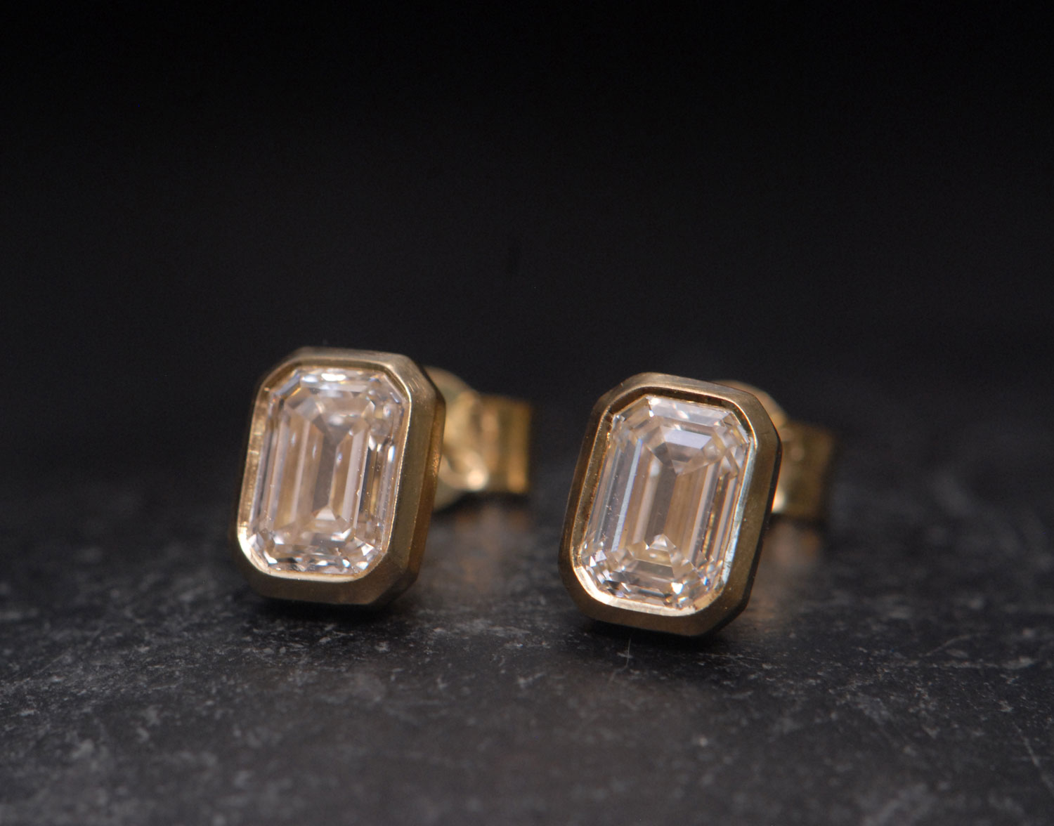 lab-diamond-octagon-cut-stud-earrings-in-18K-yellow-gold